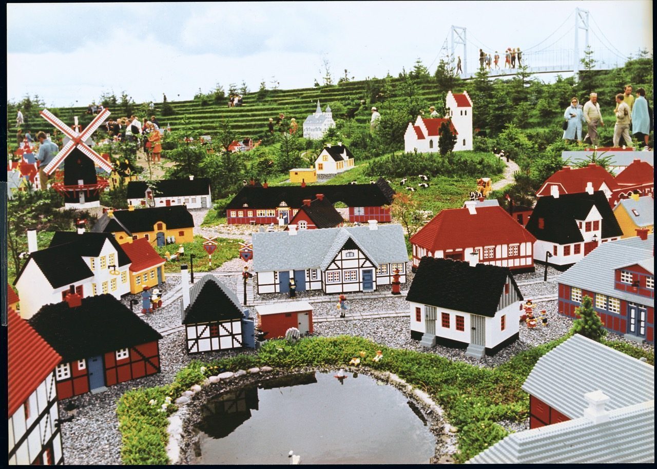 LEGO® House Reveals 40507 I ❤️ Billund: 2026's Ultimate Architecture Tribute to LEGO's® Birthplace