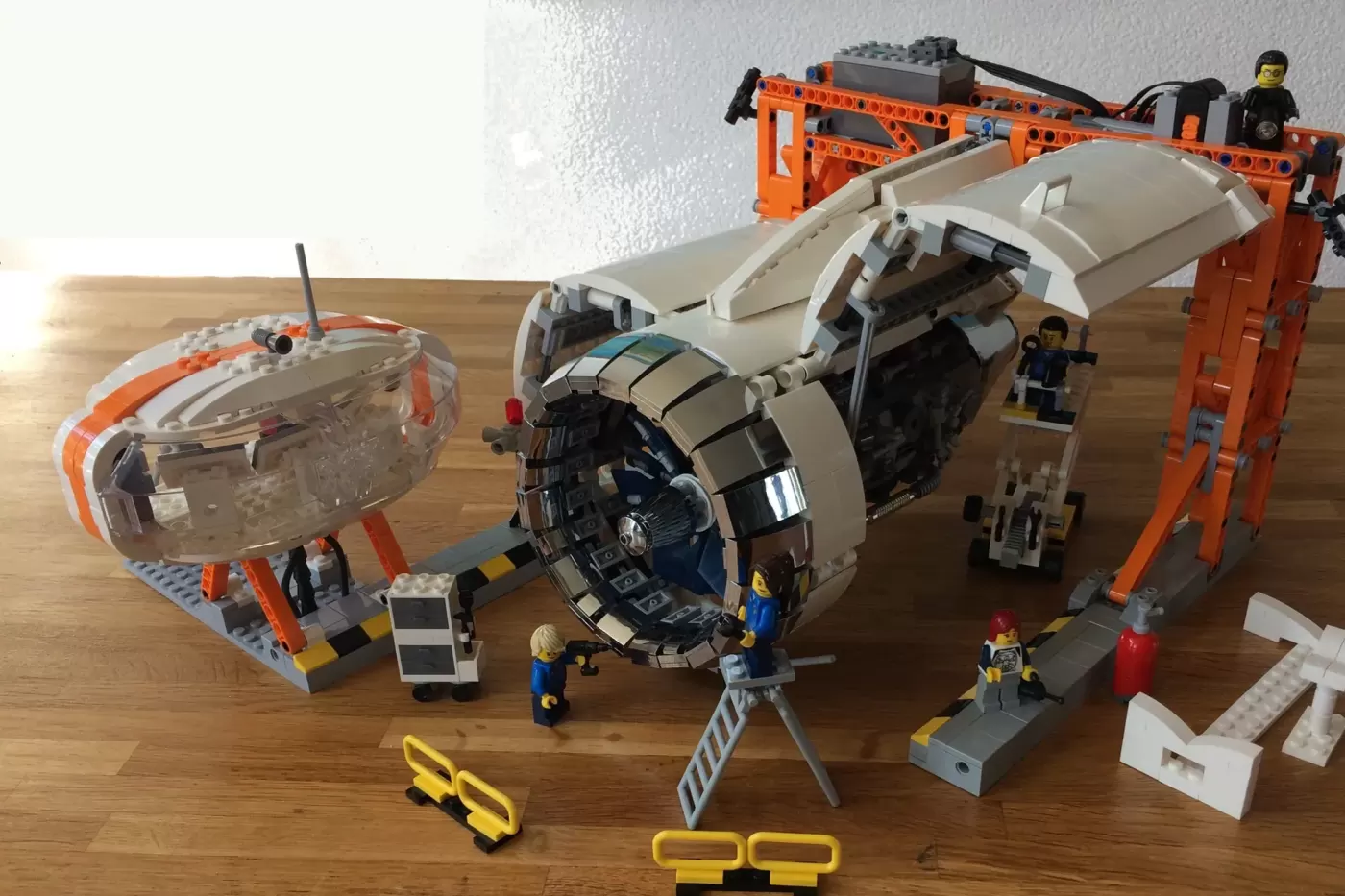 Aircraft Engine Workshop Reaches 10K on LEGO® Ideas with Working Turbofan at Minifigure Scale — brick.news