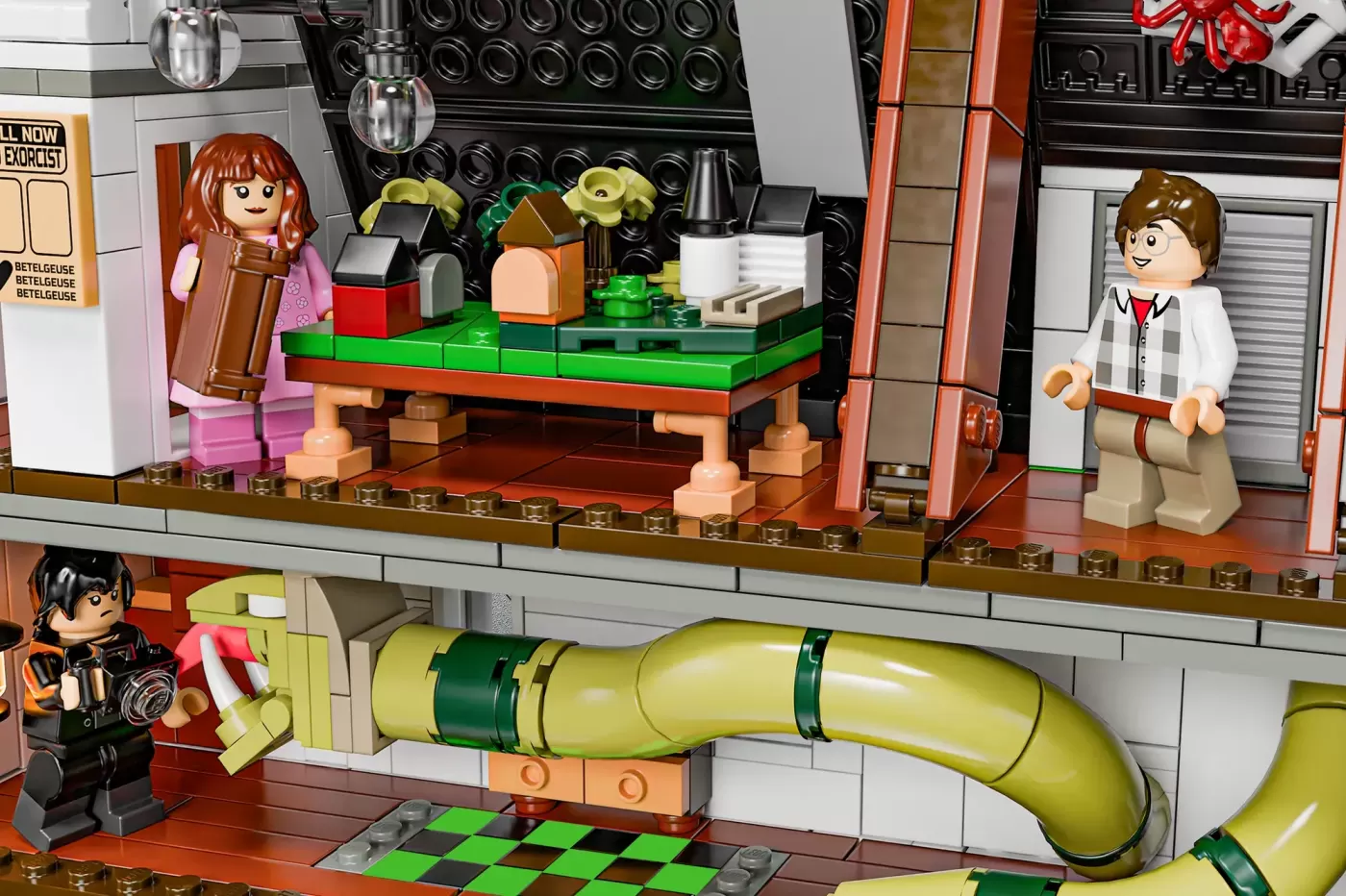 LEGO® Beetlejuice House Hits 10,000 Supporters on Ideas Platform (10000) , contents