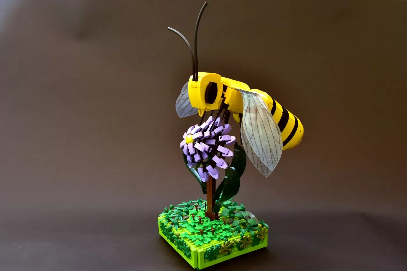 LEGO® Ideas Amazing Bee Project Buzzes with 3k Supporters — brick.news